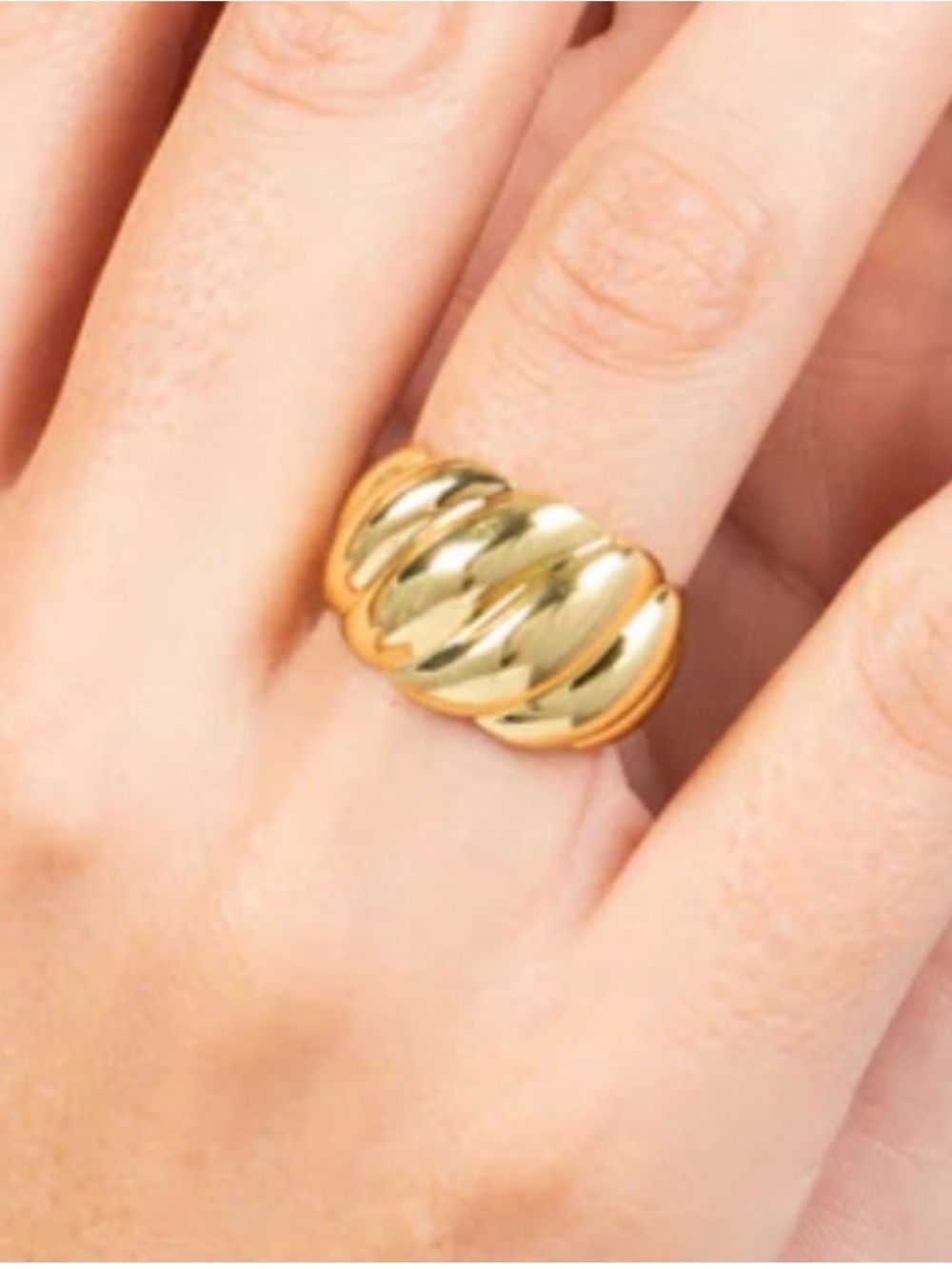 Uncommon James Gold Nightcap Ring Size 7